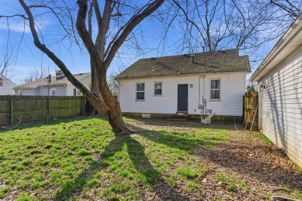 2550 E Riverside Dr, Evansville, IN 47714