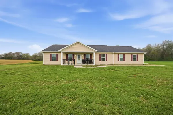 201 Oost Rd, Utica, KY 42376