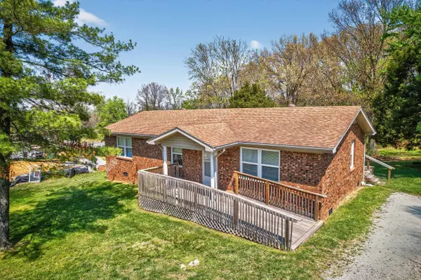 120 Lyons Ln, Sacramento, KY 42372