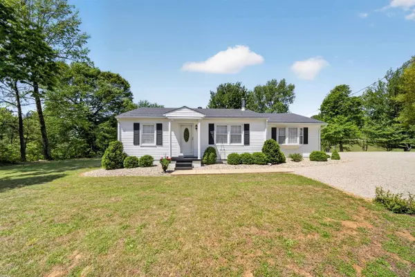 6148 St Lawrence Rd, Philpot, KY 42366