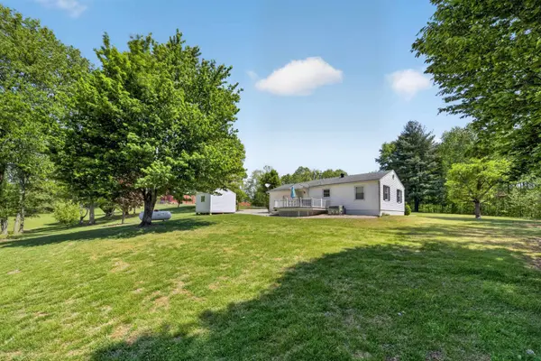 6148 St Lawrence Rd, Philpot, KY 42366