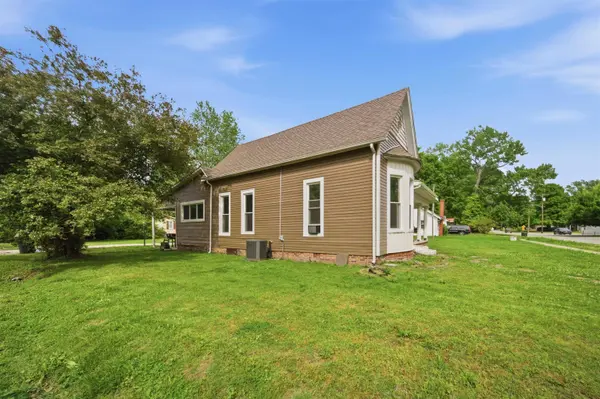303 Oakwood Dr, Hartford, KY 42347