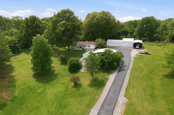 391 Scotts Bridge Rd, Calhoun, KY 42327