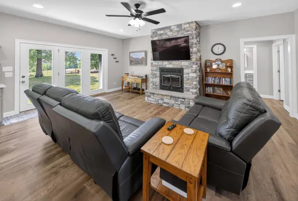 600 Claud Weedman Rd, Cromwell, KY 42333