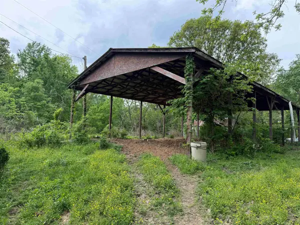 1146 Neafus Rd, Horse Branch, KY 42349