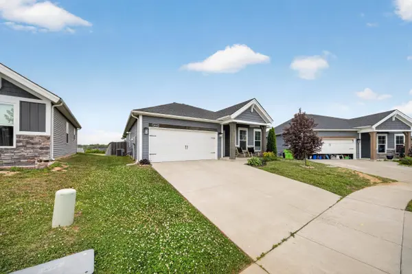 2682 Cherry Blossom Ct, Utica, KY 42376