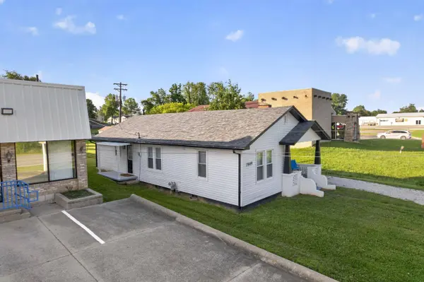 1649 S Green St, Henderson, KY 42420