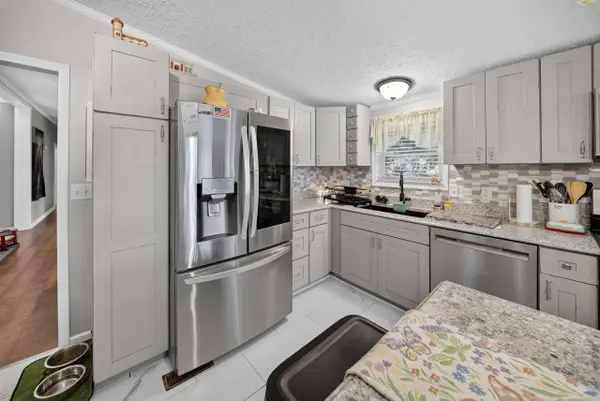 320 1st St, Island, KY 42350