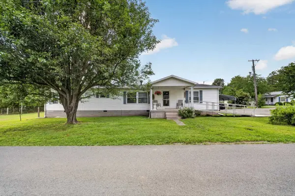 320 1st St, Island, KY 42350