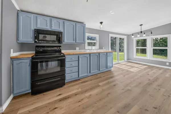 9316 Herbert Rd, Whitesville, KY 42378
