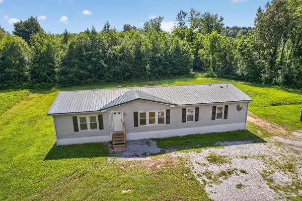9316 Herbert Rd, Whitesville, KY 42378