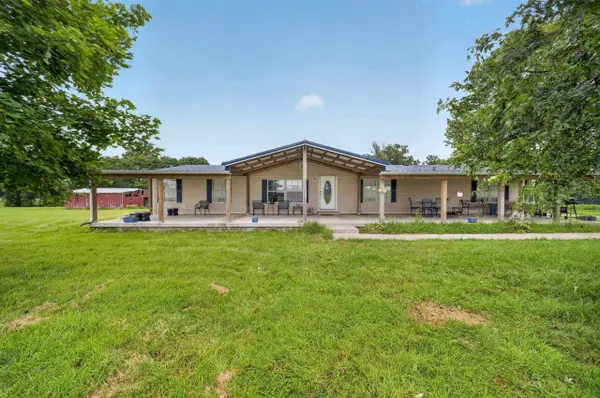 1100 Solway Meeting Rd, Big Clifty, KY 42712