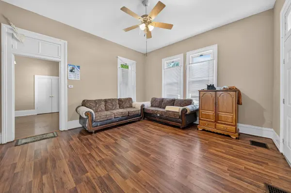 500 1st St, Henderson, KY 42420