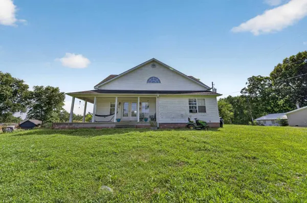 3044 Hilltop Curve Rd