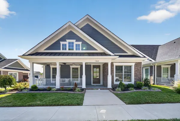 1864 Celebration Cir
