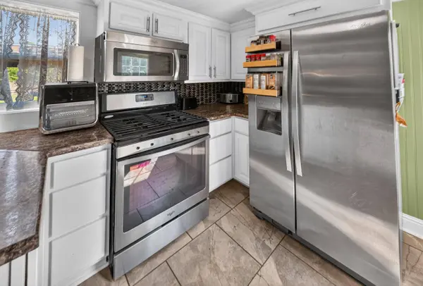 9761 Cs-2002, Whitesville, KY 42378
