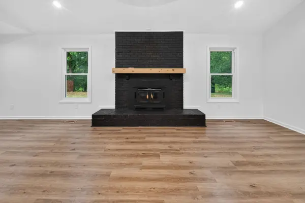 6567 Brookwood Dr, Owensboro, KY 42301