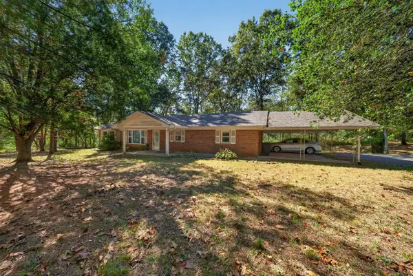 27 Whitely Loop