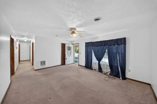 27 Whitely Loop, Horse Branch, KY 42349