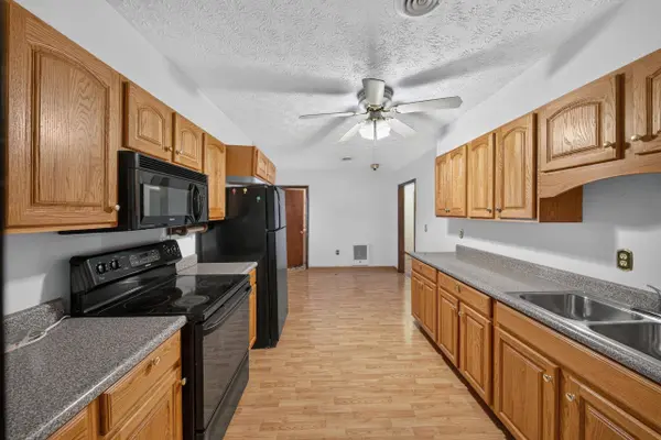 27 Whitely Loop, Horse Branch, KY 42349