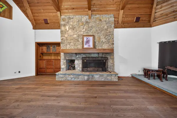 6220 Millers Mill Rd, Philpot, KY 42366