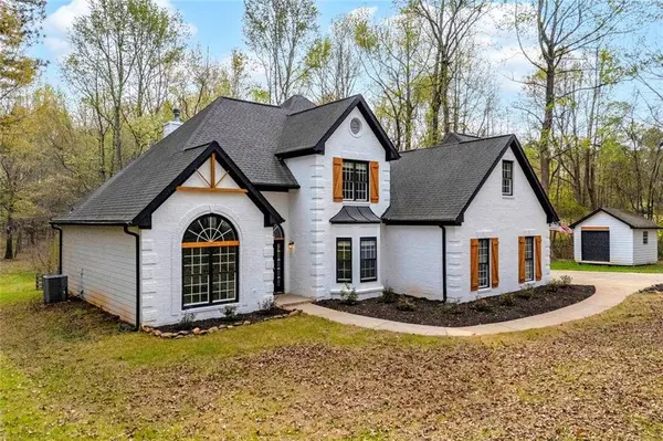 857 Cooper RD, Social Circle, GA 30025