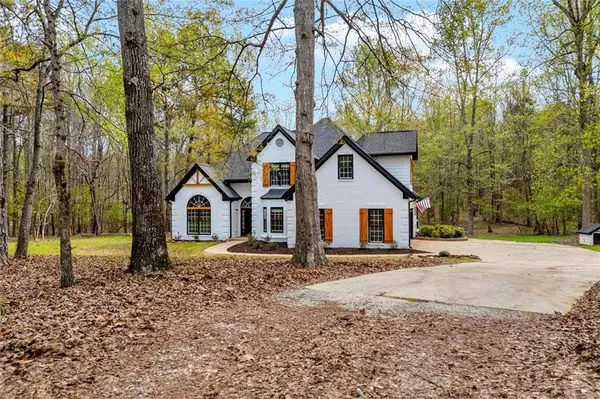 857 Cooper RD, Social Circle, GA 30025