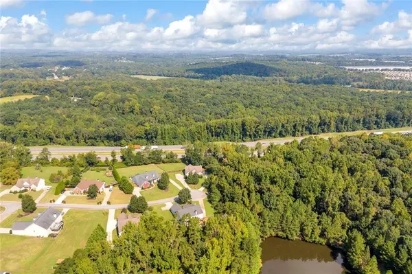 89 Katie Spring LN, Jefferson, GA 30549