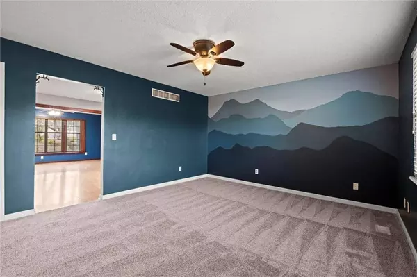 5110 NE 45th ST, Kansas City, MO 64117