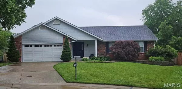 5 Carrington CT, St Peters, MO 63376