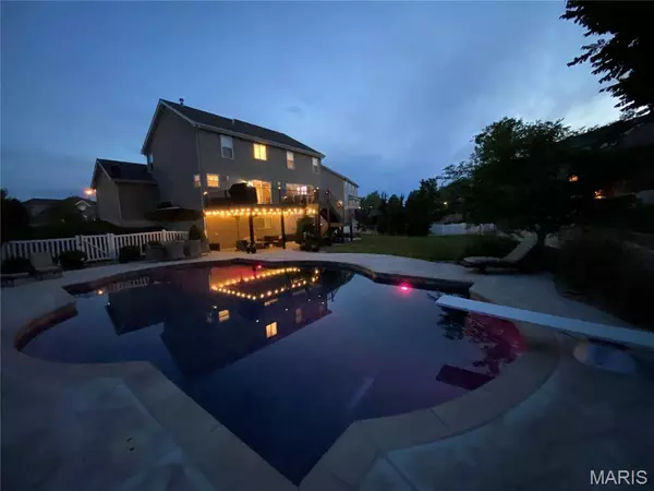 111 Harvestgate CT, O'fallon, MO 63367