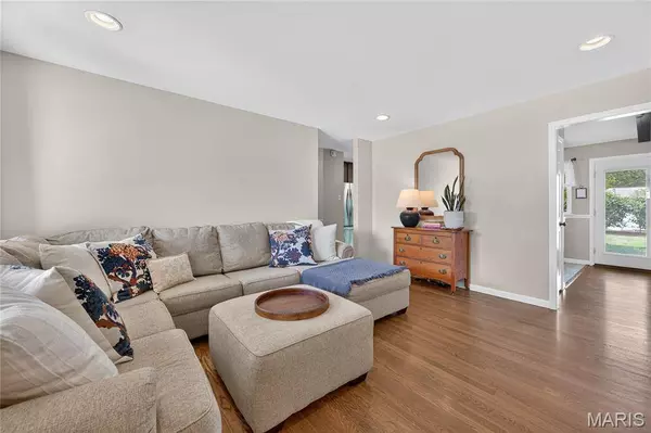 2509 Fair Oaks DR, St Charles, MO 63301