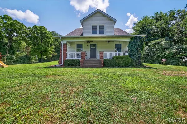 3410 Elm Point RD, St Charles, MO 63301