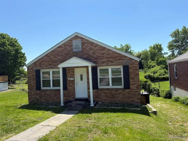 8816 Cozens AVE, Jennings, MO 63136