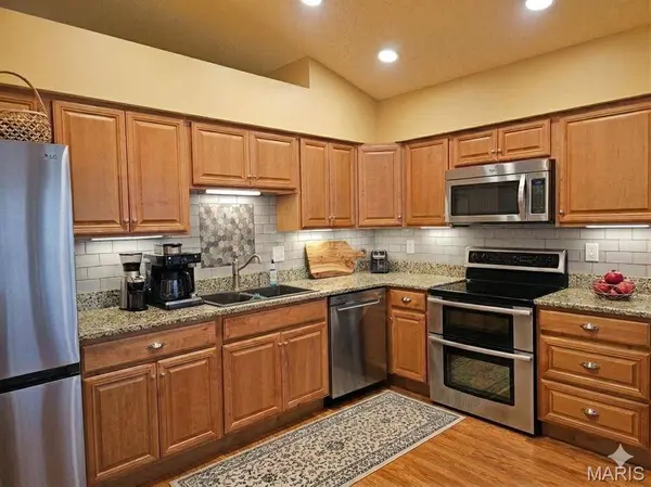 2877 Bromley DR, O'fallon, MO 63368