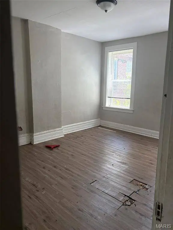 3710 S Broadway, St Louis, MO 63118
