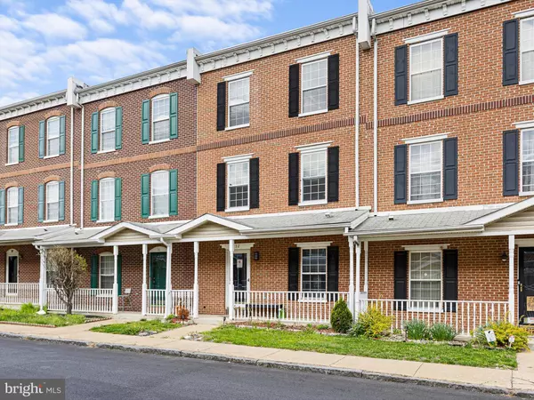 12 W MCCAULLEY CT, Wilmington, DE 19801