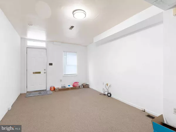 831 WINDSOR ST, Wilmington, DE 19801