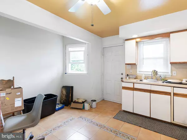 831 WINDSOR ST, Wilmington, DE 19801