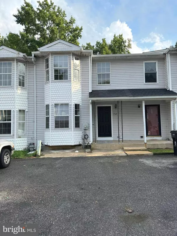 252 MANSION PKWY, New Castle, DE 19720