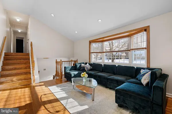 2227 GRUBB RD, Wilmington, DE 19810