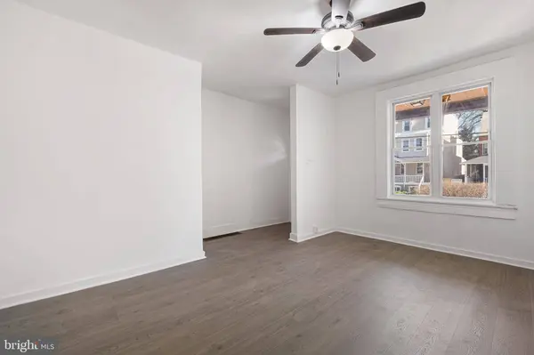 910 VANDEVER AVE, Wilmington, DE 19802