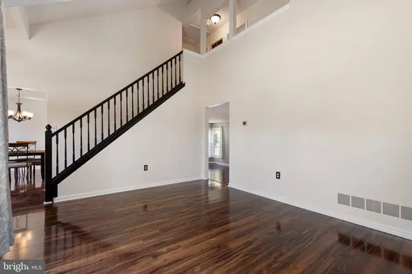 10 BUCHANAN CIR, Newark, DE 19702