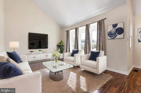 10 BUCHANAN CIR, Newark, DE 19702