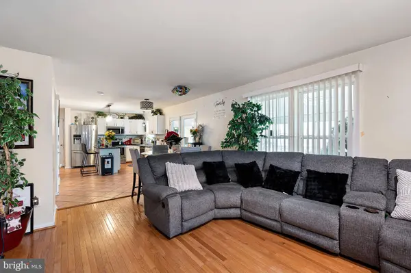 805 CORNSTALK DR, New Castle, DE 19720