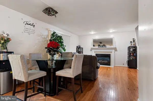 805 CORNSTALK DR, New Castle, DE 19720