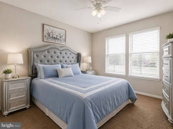805 CORNSTALK DR, New Castle, DE 19720