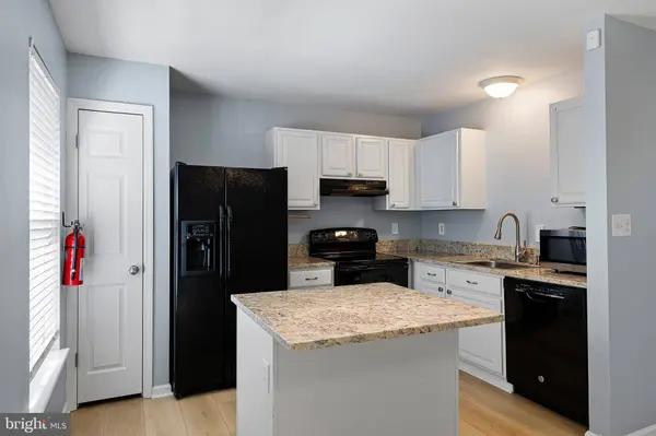 26 DOVETREE DR, Newark, DE 19713