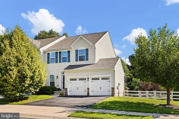 585 CANAL DR