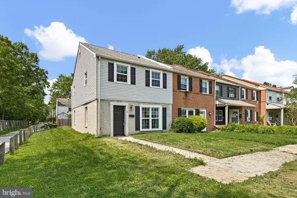 1 NATHAN HALE CT